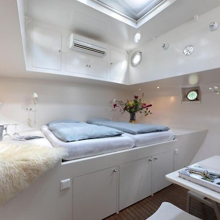 Houseboat Volle Maan Bed & Breakfast Amsterdam Bagian luar foto